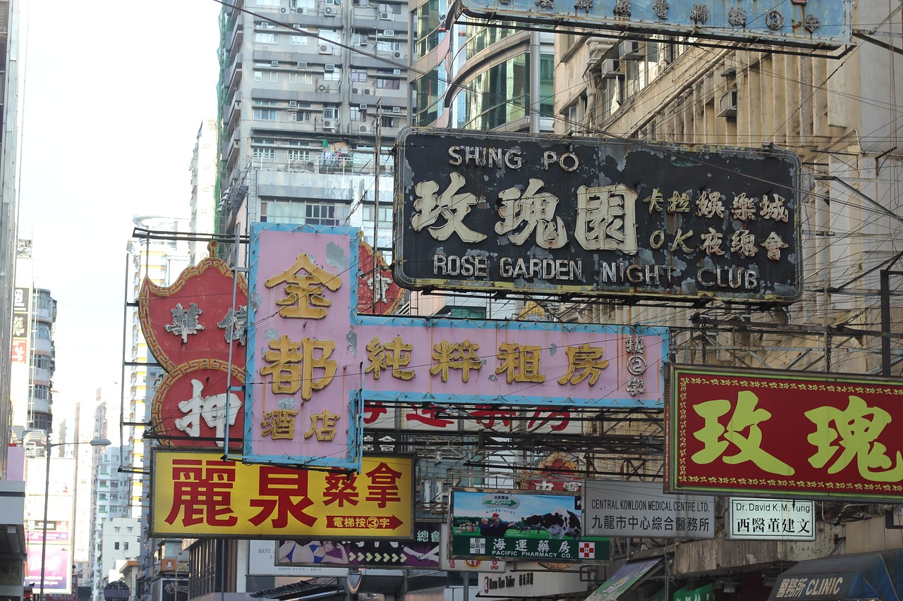 上海到阿克苏多远.上海到阿克苏多远?