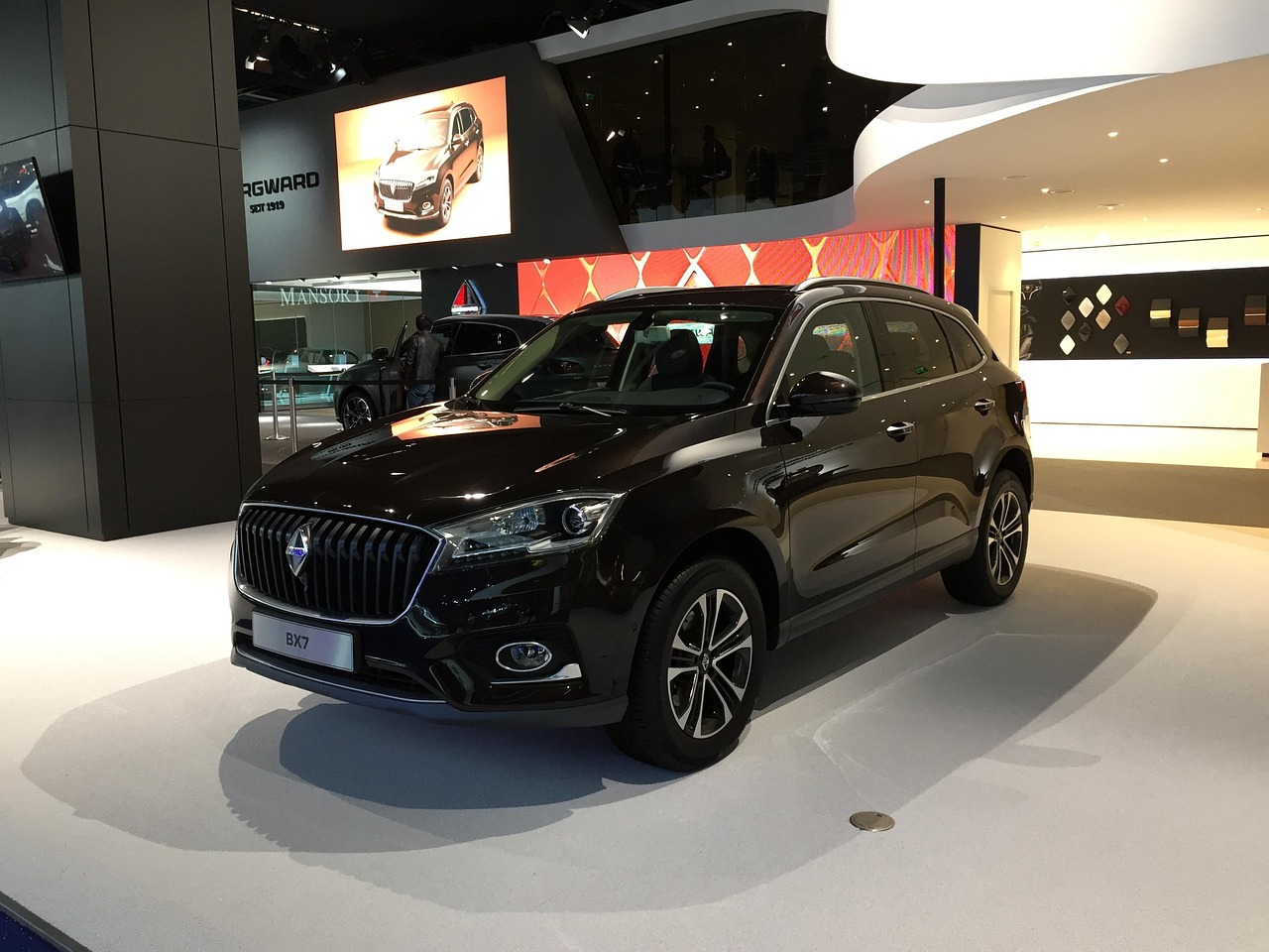 【二线豪华中大型SUV/豪华中大型SUV推荐】
